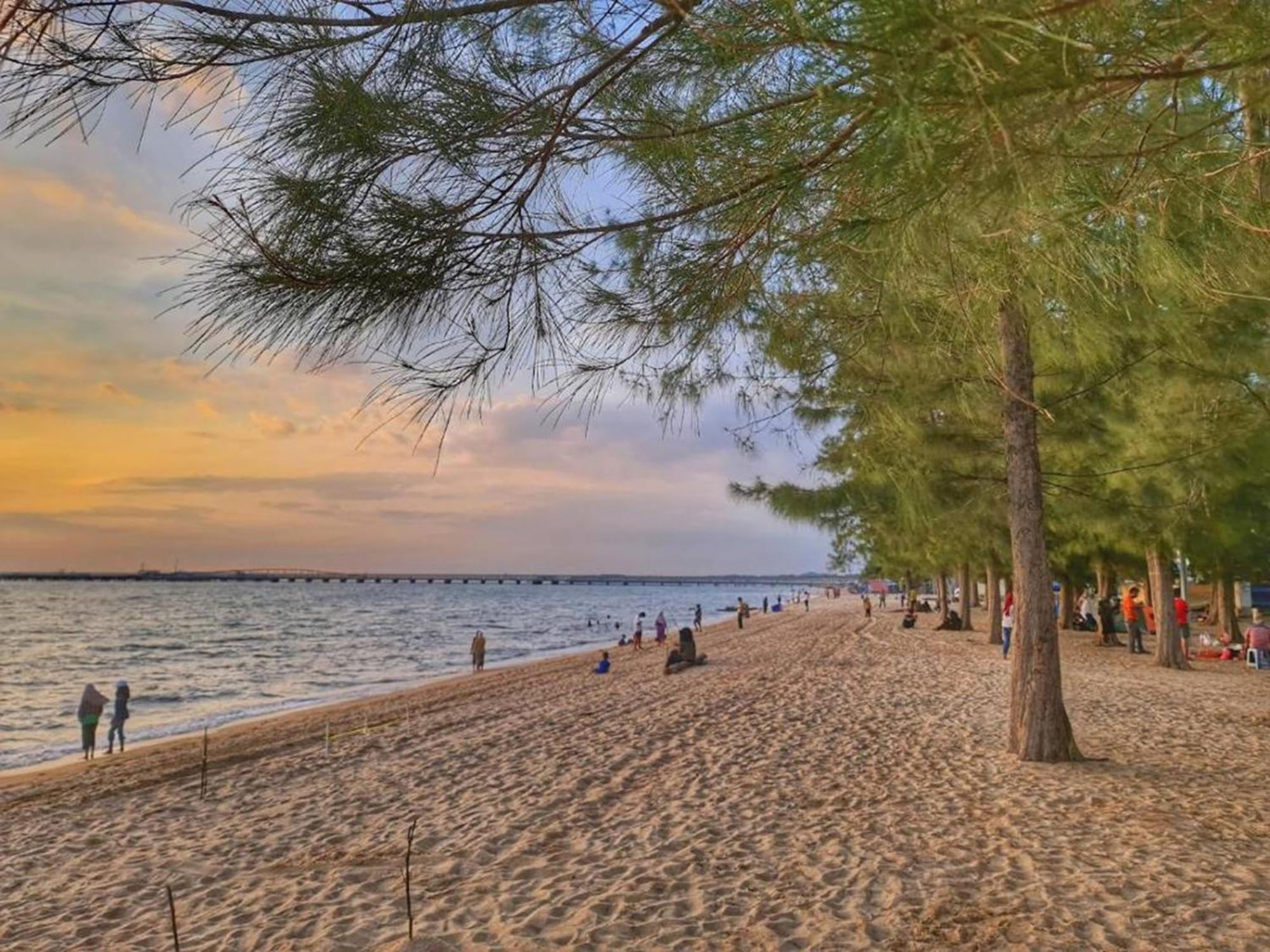 Mutiara Melaka Beach Resort By Glex Tangga Batu Buitenkant foto