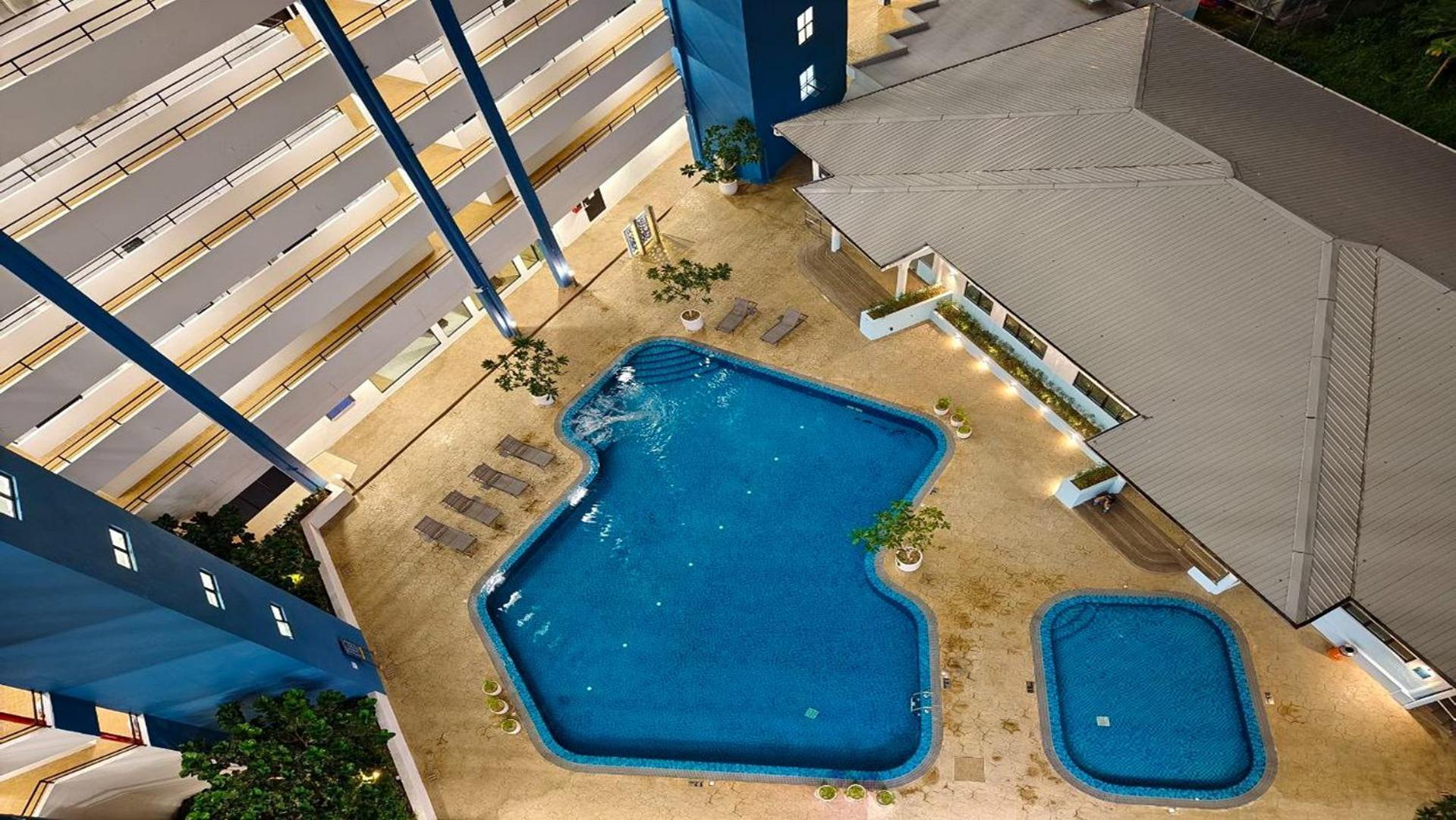 Mutiara Melaka Beach Resort By Glex Tangga Batu Buitenkant foto