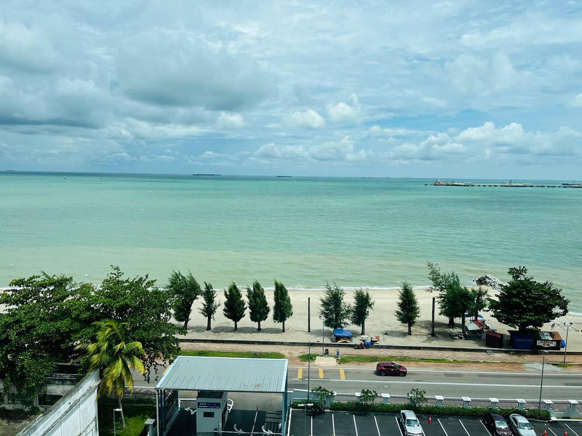Mutiara Melaka Beach Resort By Glex Tangga Batu Buitenkant foto